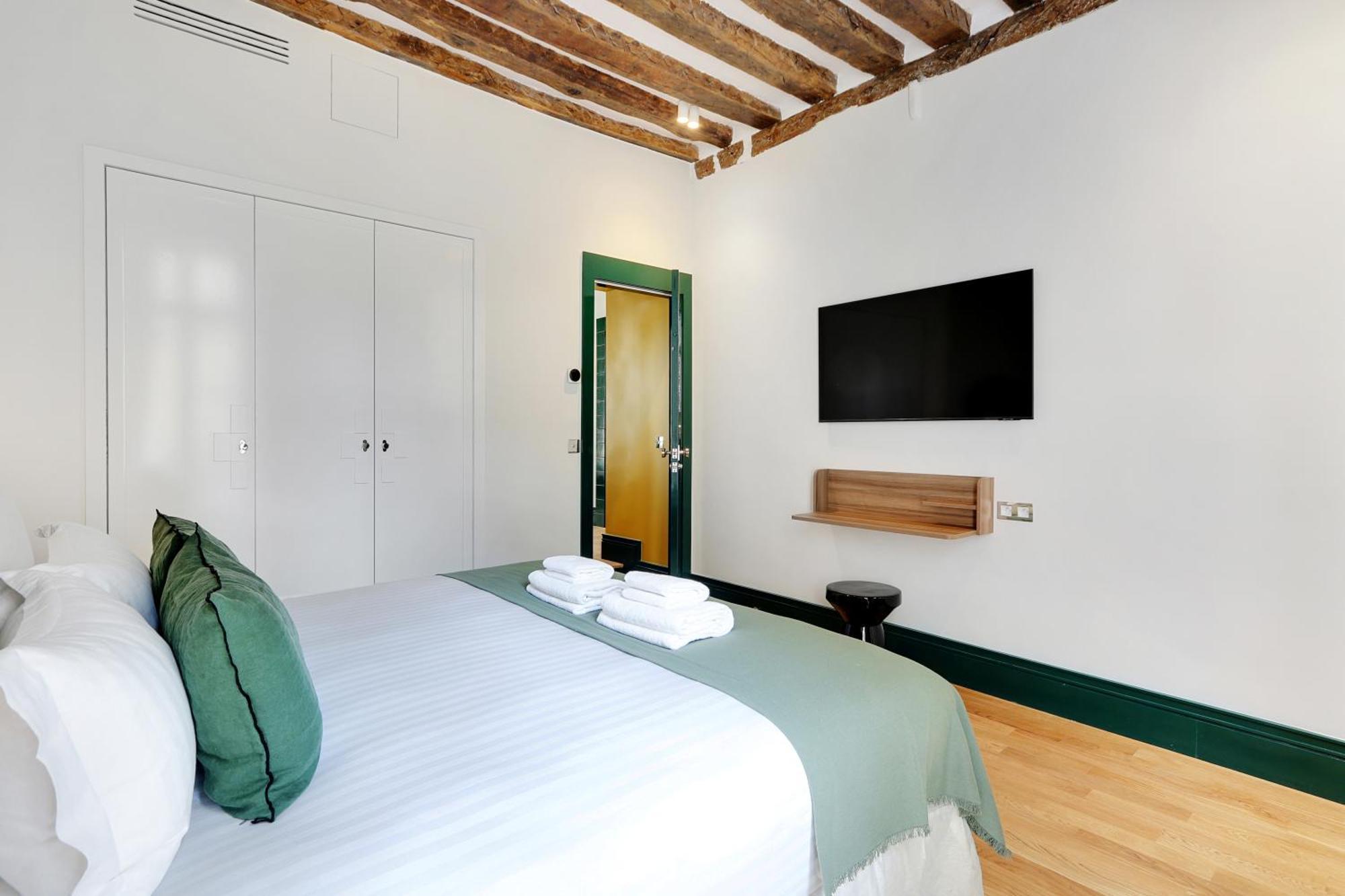 Paris Home Collection Serviced Apartments In Notre Dame - Rue Savoie Exterior foto